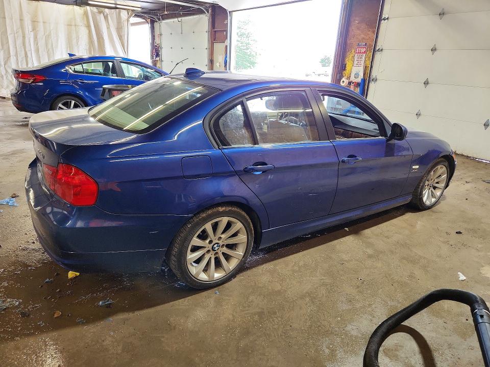 Photo 3 from auction – 2011 BMW 328 with VIN WBAPK5C57BA660043