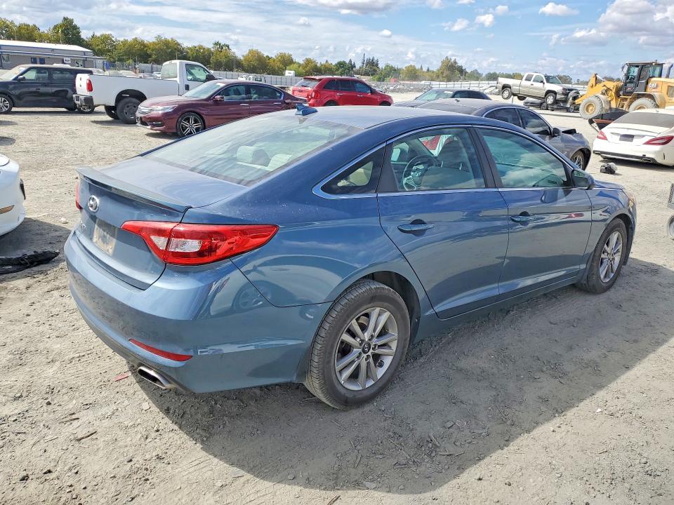 Photo 3 from auction – 2015 HYUNDAI SONATA with VIN 5NPE24AF2FH257179