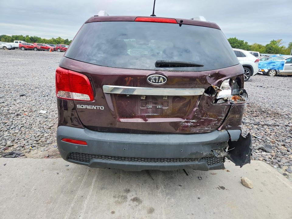 Photo 6 from auction – 2012 KIA SORENTO with VIN 5XYKT3A69CG223298