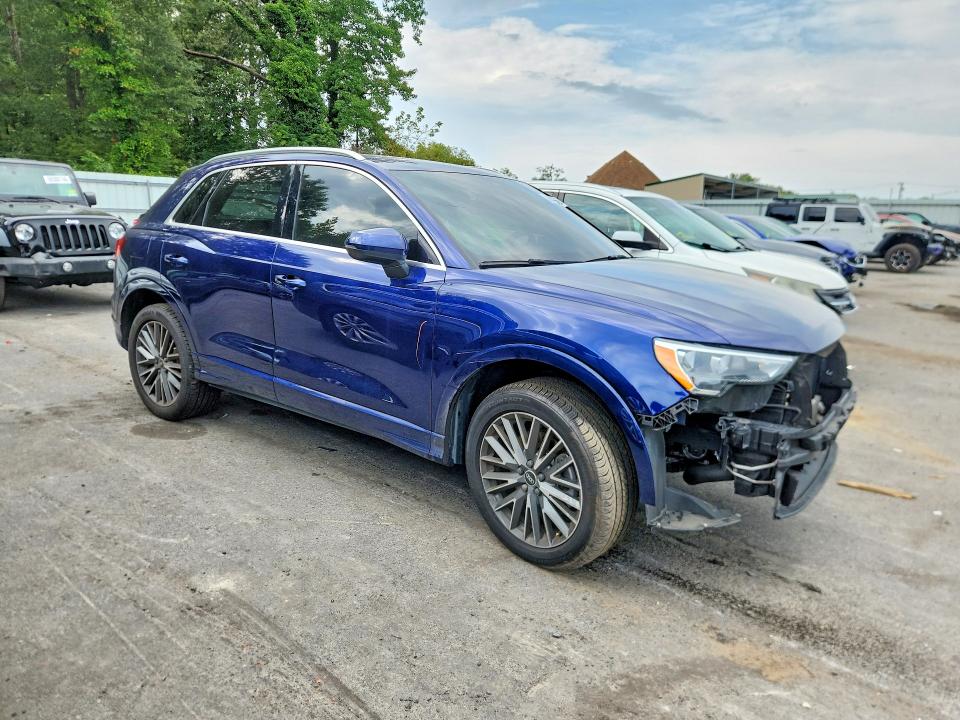 Снимка 4 от търг – 2022 AUDI Q3 с VIN WA1AUCF37N1018261