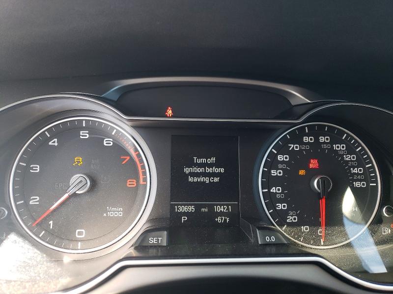Снимка 9 от търг – 2015 AUDI A4 с VIN WAUBFAFLXFN016410