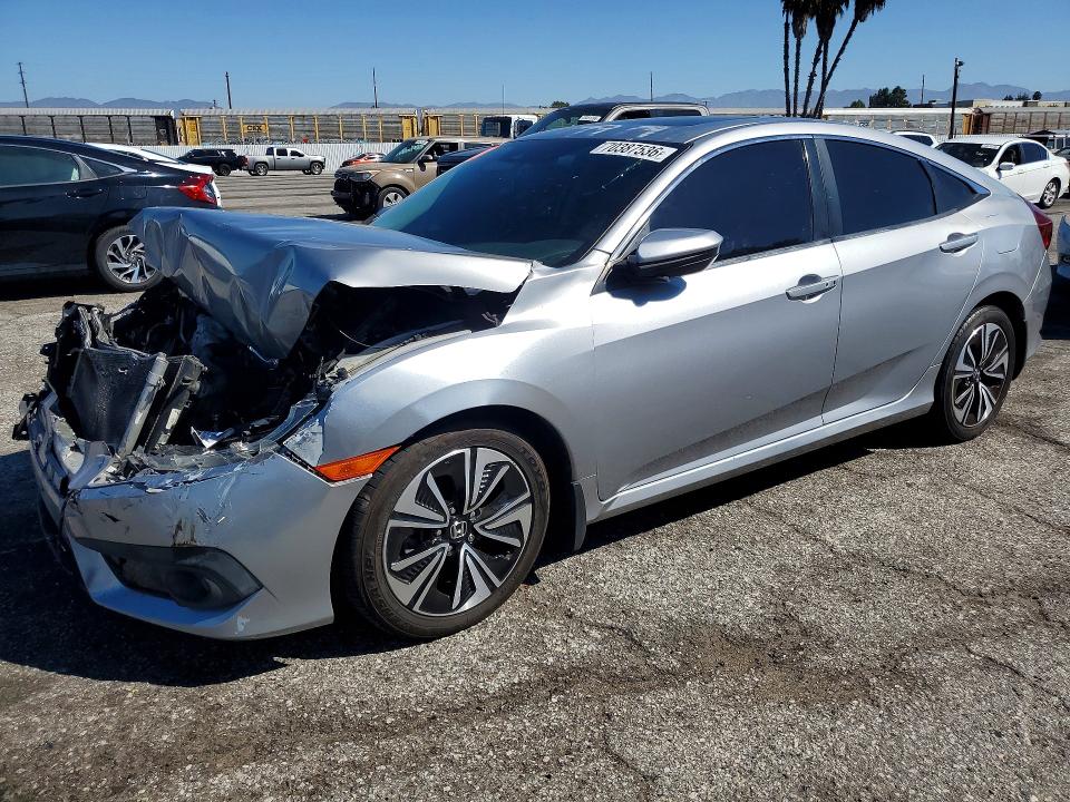 HONDA CIVIC 2016 with VIN 2HGFC1F45GH650080 - Photo from auction