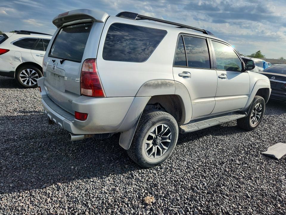 Снимка 3 от търг – 2004 TOYOTA 4RUNNER с VIN JTEBU14R248016635