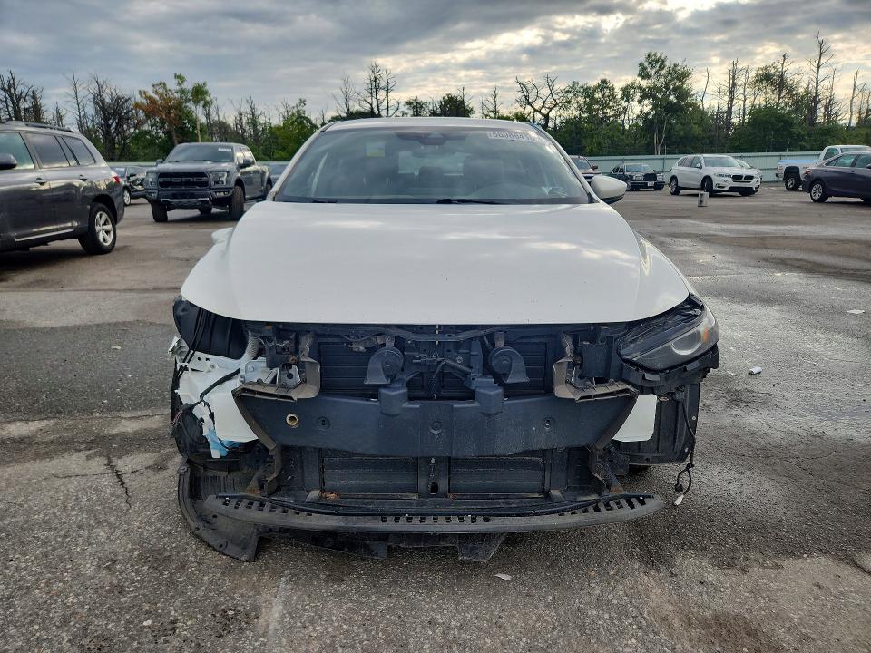 Photo 5 from auction – 2019 MAZDA 3 with VIN JM1BPBMM8K1128254