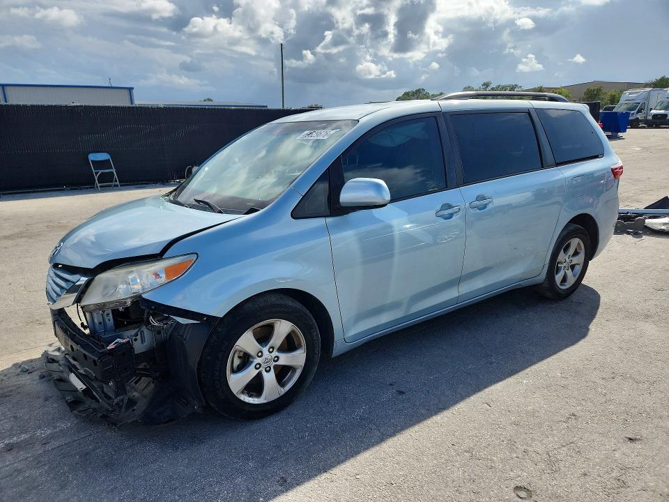2016 TOYOTA SIENNA - Търг №69629676