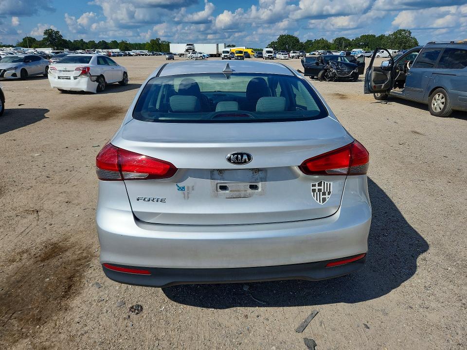Фото 6 с аукциона – 2017 KIA FORTE с VIN 3KPFK4A77HE118878