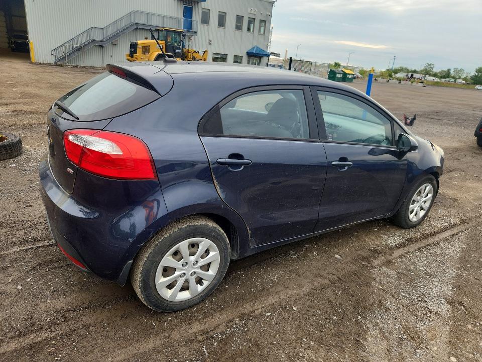 Снимка 3 от търг – 2015 KIA RIO с VIN KNADM5A30F6982126