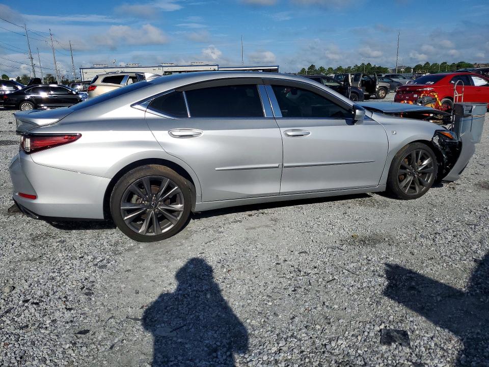 Photo 3 from auction – 2020 LEXUS ES with VIN 58AGZ1B16LU080681