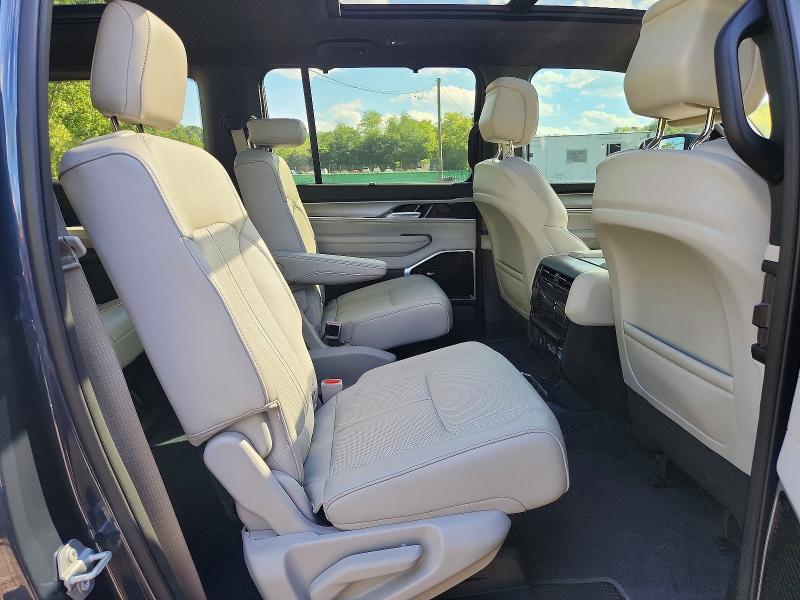 Photo 11 from auction – 2025 JEEP WAGONEER with VIN 1C4SJVDP7SS506846