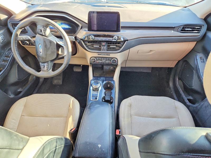 Photo 8 from auction – 2020 FORD ESCAPE with VIN 1FMCU0DZ2LUB68399