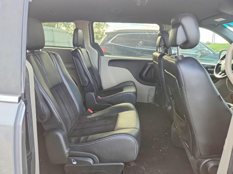 Снимка 11 от търг – 2017 DODGE GRAND CARAVAN с VIN 2C4RDGCG0HR827592
