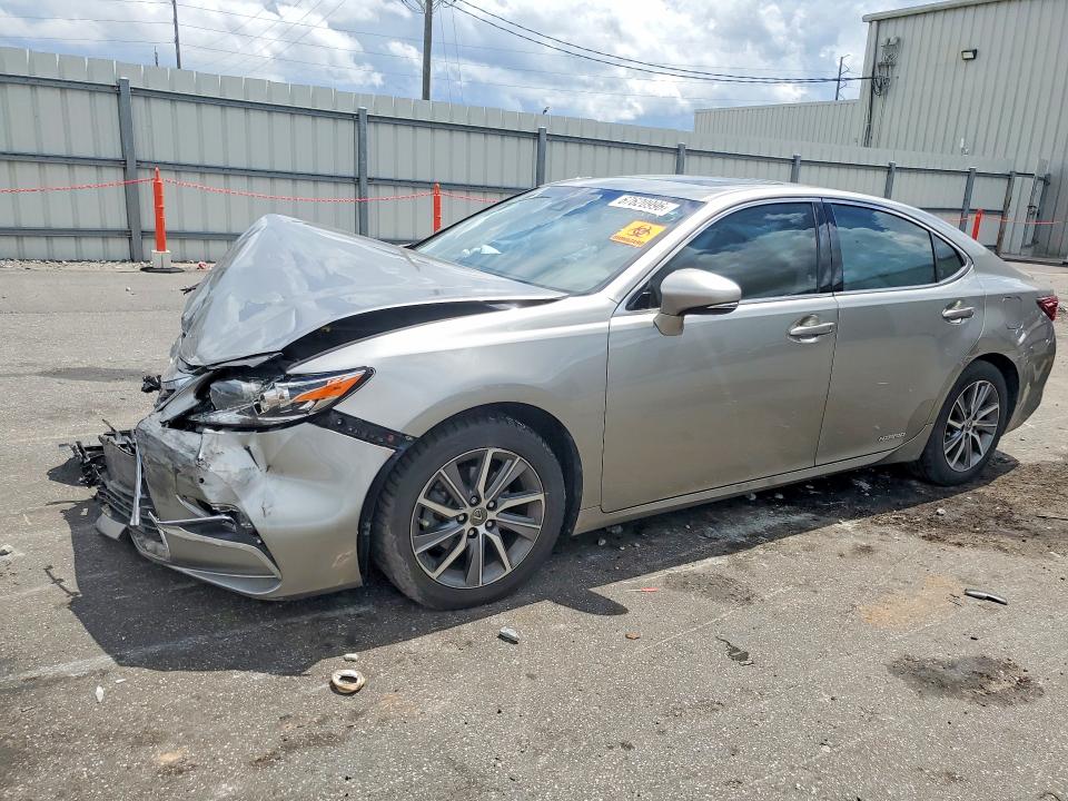 LEXUS ES 2017 с VIN JTHBW1GG0H2149457 - Снимка от търг