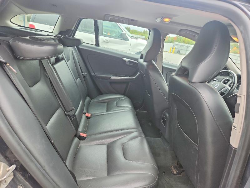 Photo 10 from auction – 2015 VOLVO V60 with VIN YV140MEK8F1260808