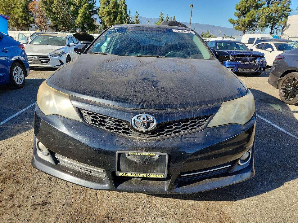 Снимка 5 от търг – 2014 TOYOTA CAMRY с VIN 4T1BF1FK0EU814862