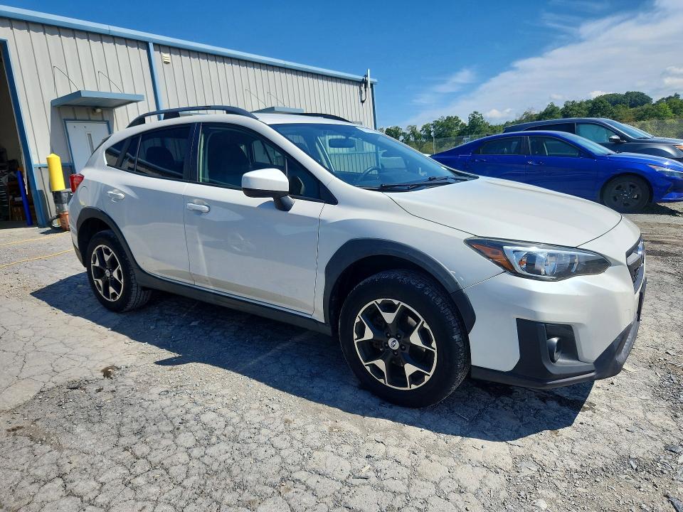 Фото 4 с аукциона – 2018 SUBARU CROSSTREK с VIN JF2GTADC8J8297930