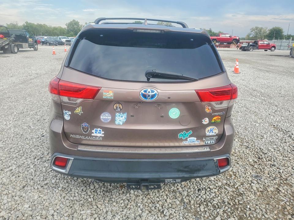 Снимка 6 от търг – 2017 TOYOTA HIGHLANDER HYBRID с VIN 5TDDGRFH8HS029754