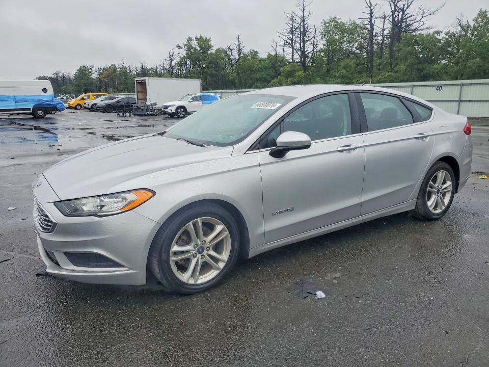 Zdjęcie 1 z aukcji – 2018 FORD FUSION z VIN 3FA6P0LU8JR170196
