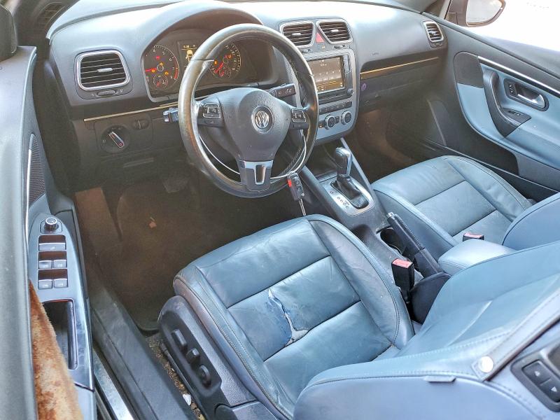 Photo 8 from auction – 2013 VOLKSWAGEN EOS with VIN WVWFW8AH8DV005046