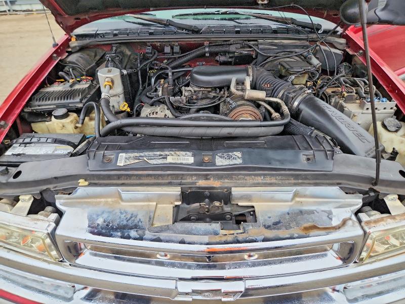 Снимка 12 от търг – 1996 CHEVROLET BLAZER с VIN 1GNDT13W2T2276839