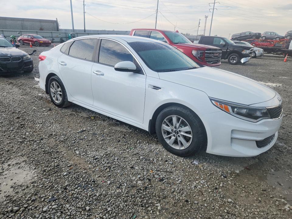 Photo 4 from auction – 2016 KIA OPTIMA with VIN 5XXGT4L36GG031880