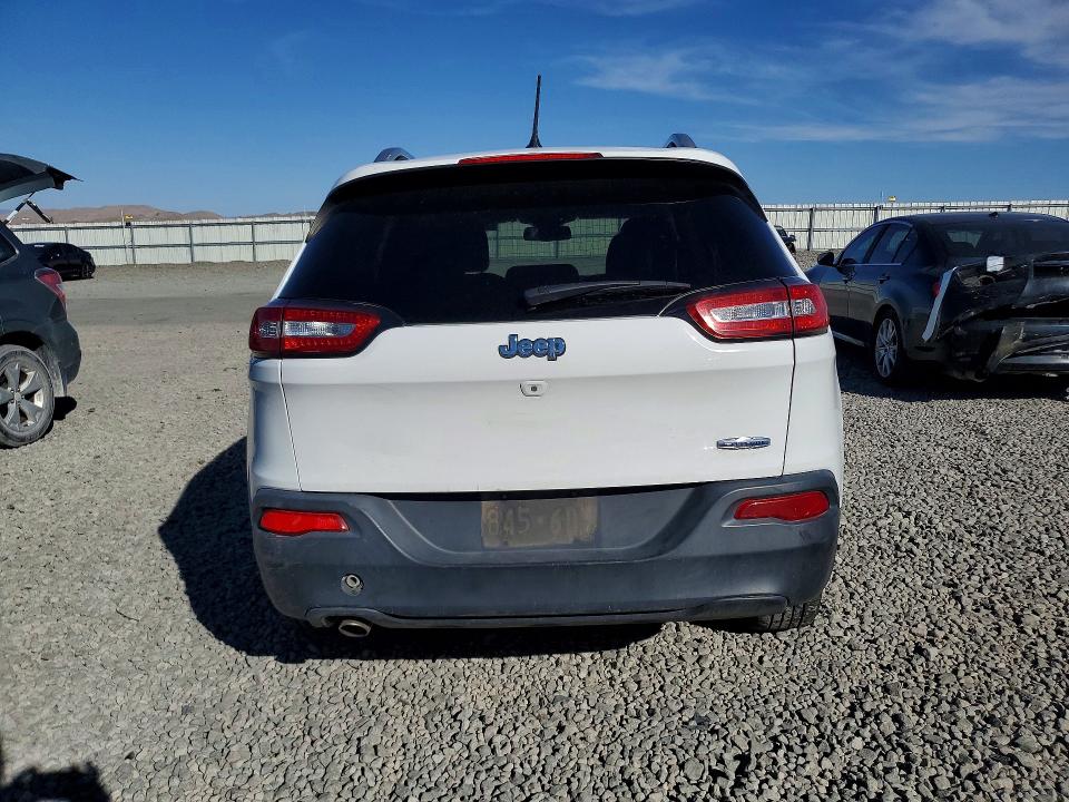 Photo 6 from auction – 2018 JEEP CHEROKEE with VIN 1C4PJLCB9JD615313