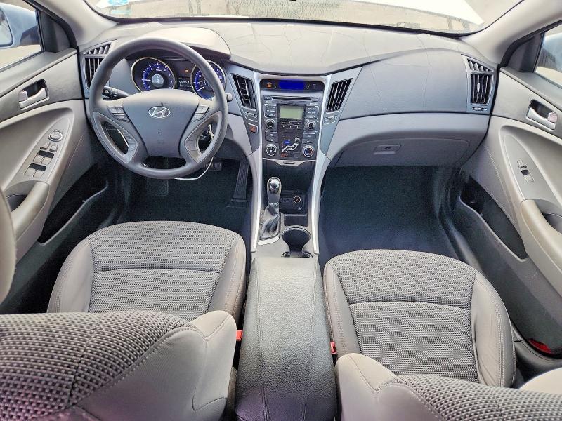Снимка 8 от търг – 2011 HYUNDAI SONATA с VIN 5NPEB4AC0BH156383