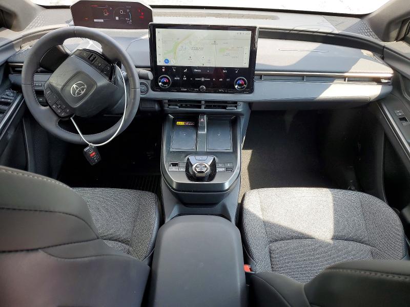 Снимка 8 от търг – 2026 TOYOTA BZ с VIN JTMBDAFB0TA009114