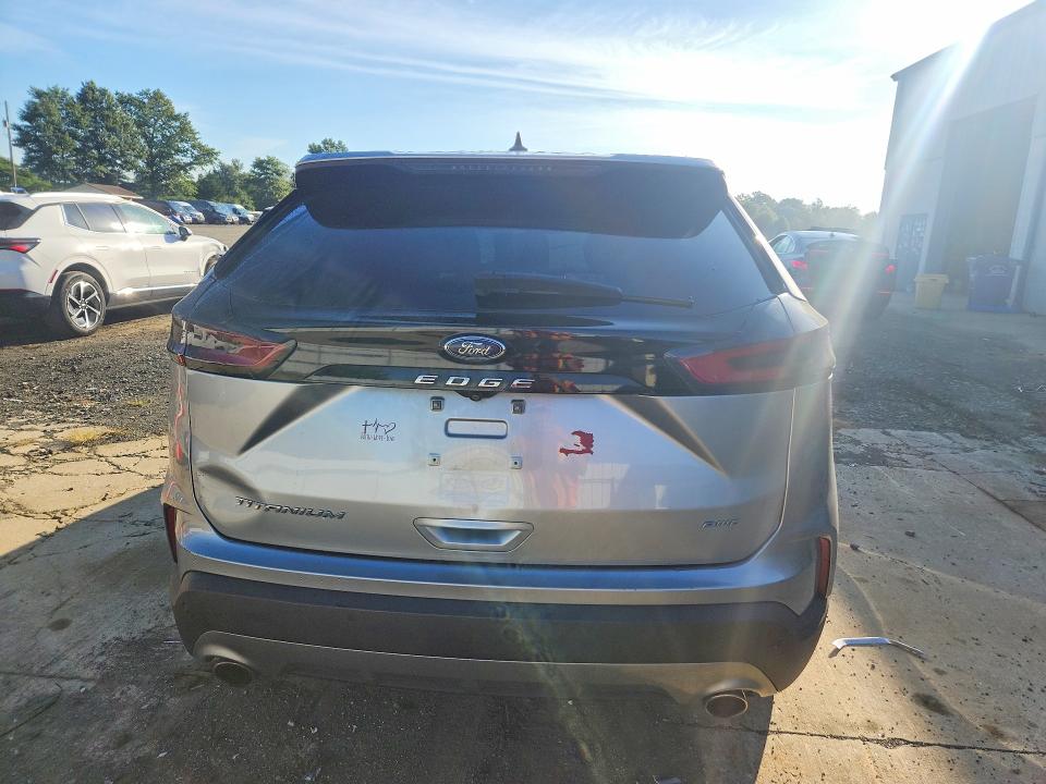 Photo 6 from auction – 2022 FORD EDGE with VIN 2FMPK4K98NBA45555