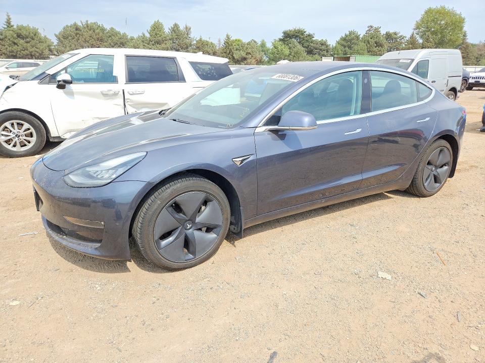 Снимка 1 от търг – 2018 TESLA MODEL 3 с VIN 5YJ3E1EB8JF091021