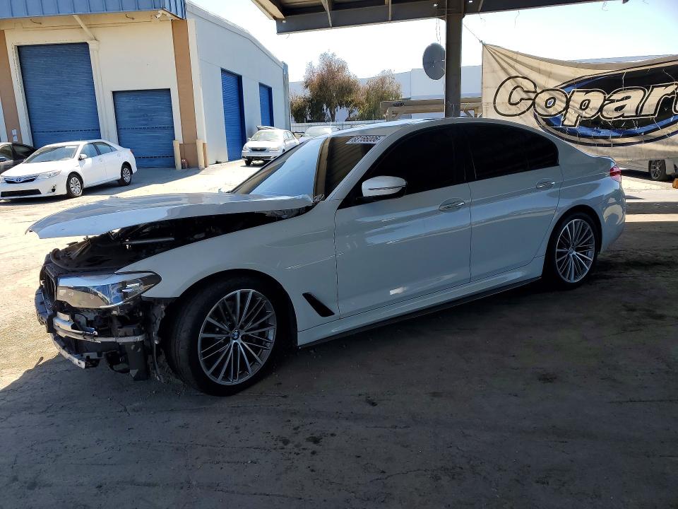 BMW 540 2018 с VIN WBAJE5C51JG918677 - Снимка от търг