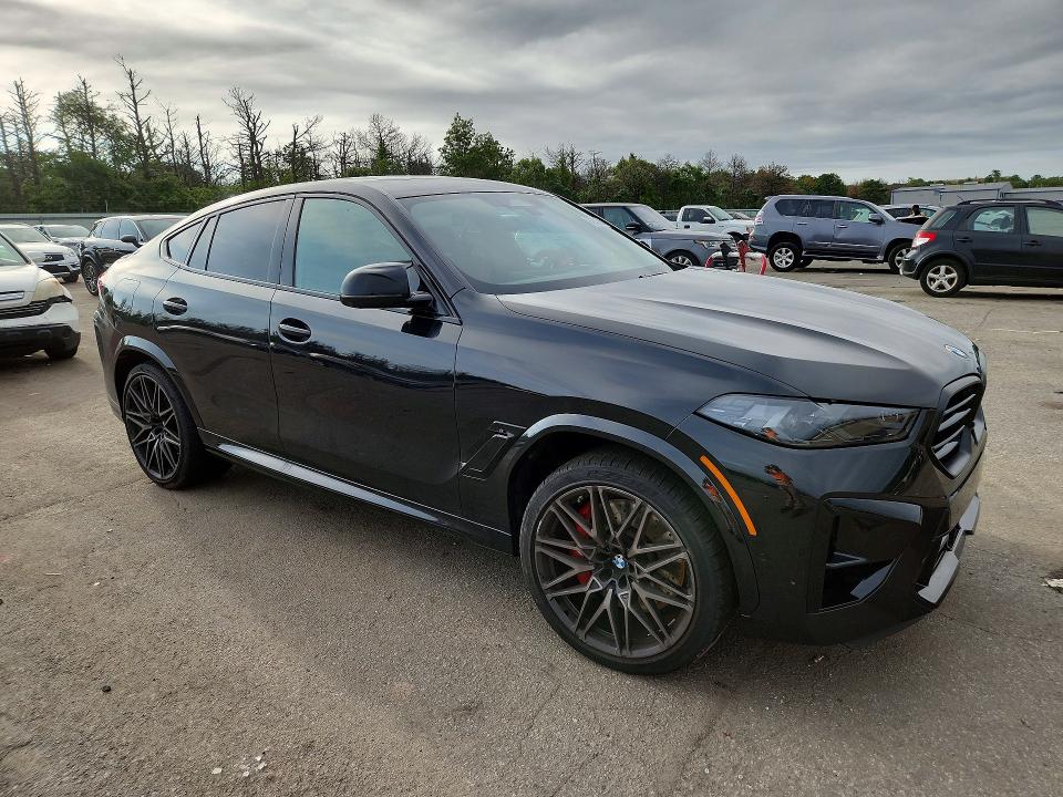 Zdjęcie 4 z aukcji – 2026 BMW X6 z VIN 5YM23ET06T9397116
