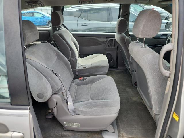 Photo 11 from auction – 2005 TOYOTA SIENNA with VIN 5TDZA23C15S349940