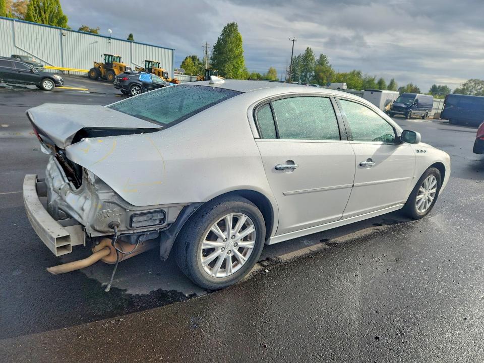 Снимка 3 от търг – 2010 BUICK LUCERNE с VIN 1G4HC5E15AU101520