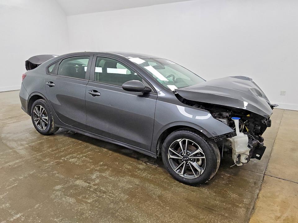 Photo 4 from auction – 2024 KIA FORTE with VIN 3KPF24AD4RE784474