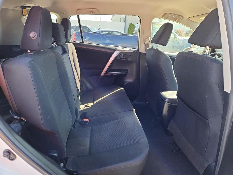 Photo 11 from auction – 2016 TOYOTA RAV4 with VIN JTMZFREV5GJ078356
