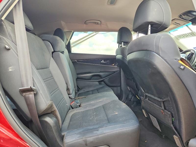 Photo 11 from auction – 2017 KIA SORENTO with VIN 5XYPG4A30HG258406