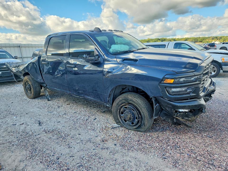 Снимка 4 от търг – 2025 RAM 2500 с VIN 3C63R5CL0SG569569