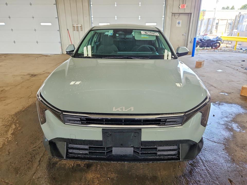 Photo 5 from auction – 2026 KIA K4 with VIN 3KPFT4DE3TE253811
