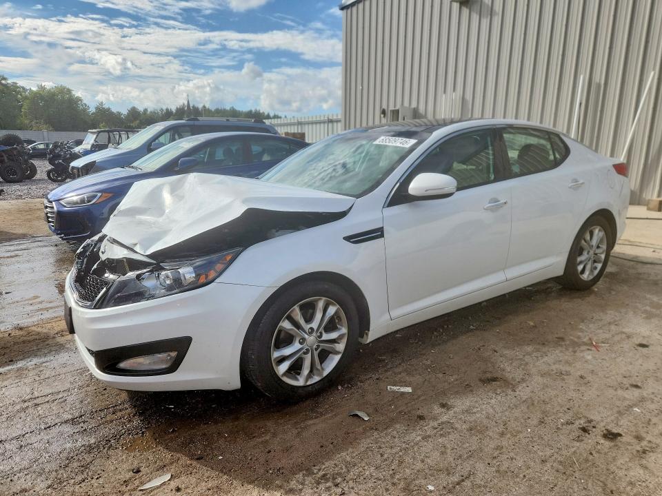 KIA OPTIMA 2013 مع رقم تعريف المركبة 5XXGN4A72DG217279 - صورة من المزاد