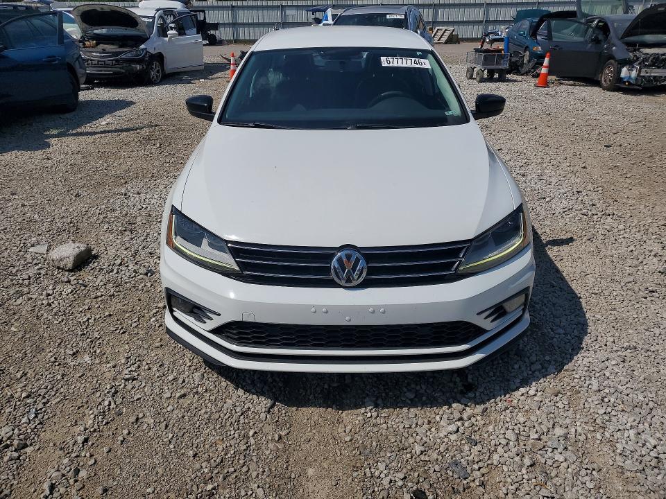 Снимка 5 от търг – 2018 VOLKSWAGEN JETTA с VIN 3VWDB7AJ1JM237006