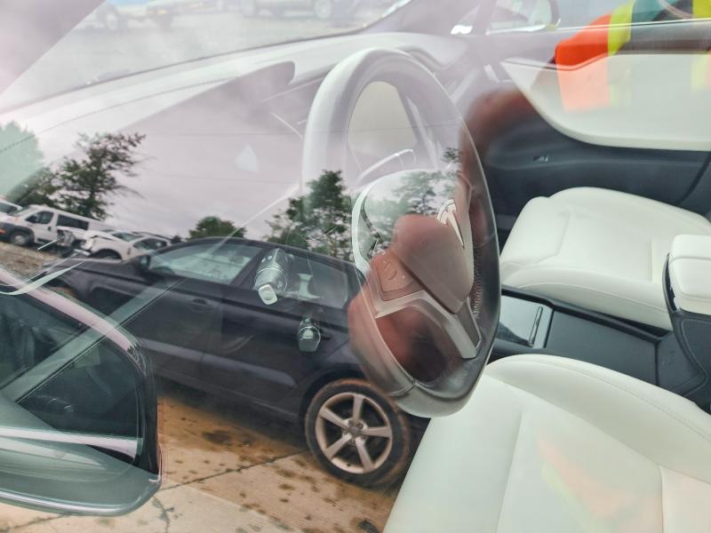 Снимка 8 от търг – 2020 TESLA MODEL S с VIN 5YJSA1E28LF359785