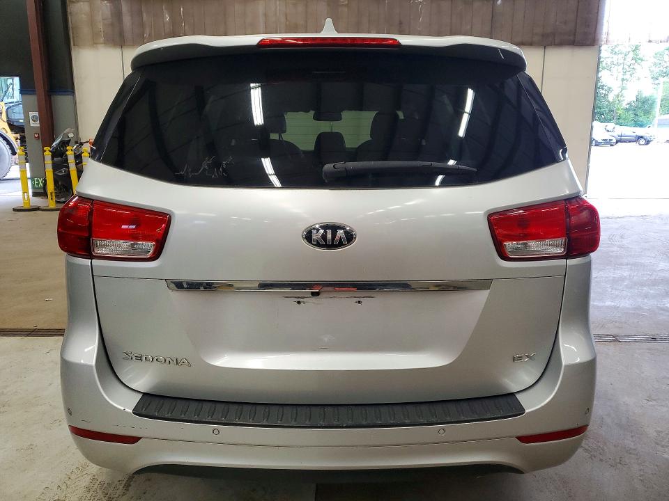Zdjęcie 6 z aukcji – 2015 KIA SEDONA z VIN KNDMC5C16F6022228