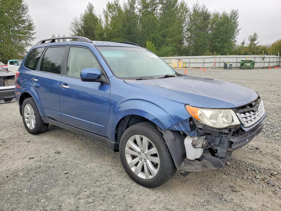 Photo 4 from auction – 2013 SUBARU FORESTER with VIN JF2SHADC2DH423506