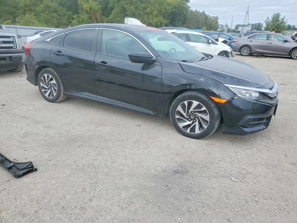 Photo 4 from auction – 2017 HONDA CIVIC with VIN 2HGFC2F55HH025128