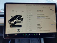 Zdjęcie 9 z aukcji – 2022 TESLA MODEL Y z VIN 7SAYGDEF2NF552825