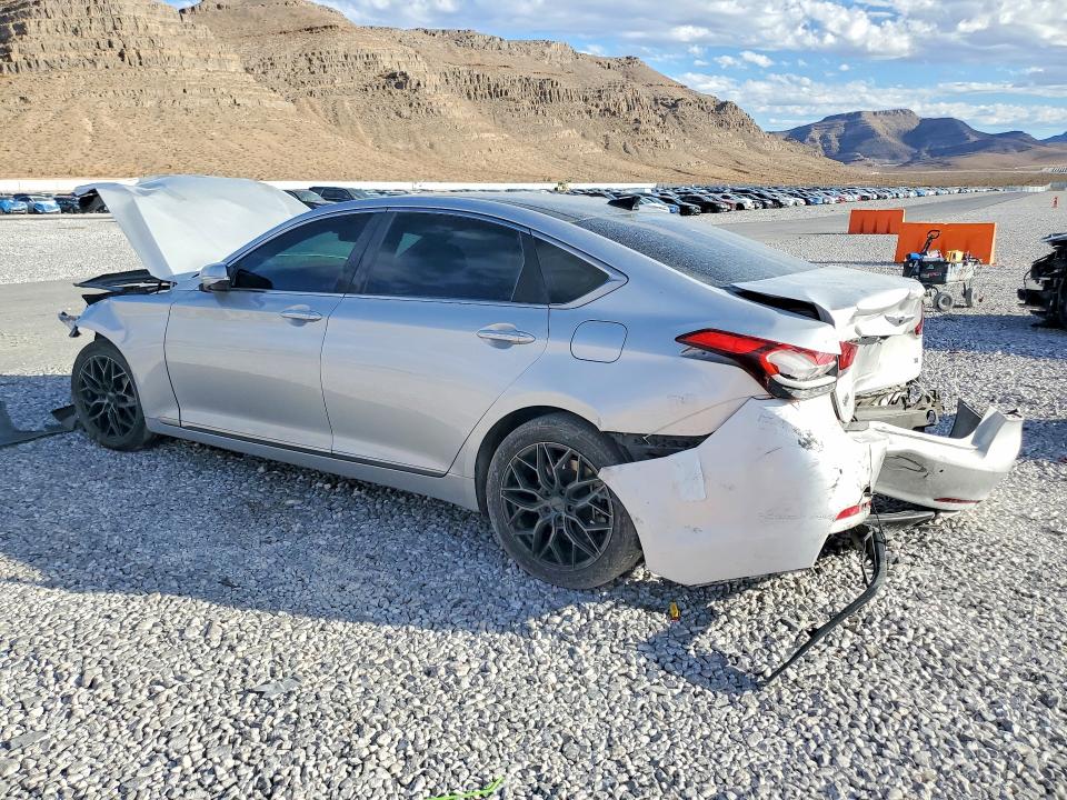 Снимка 2 от търг – 2015 HYUNDAI GENESIS с VIN KMHGN4JE9FU060809