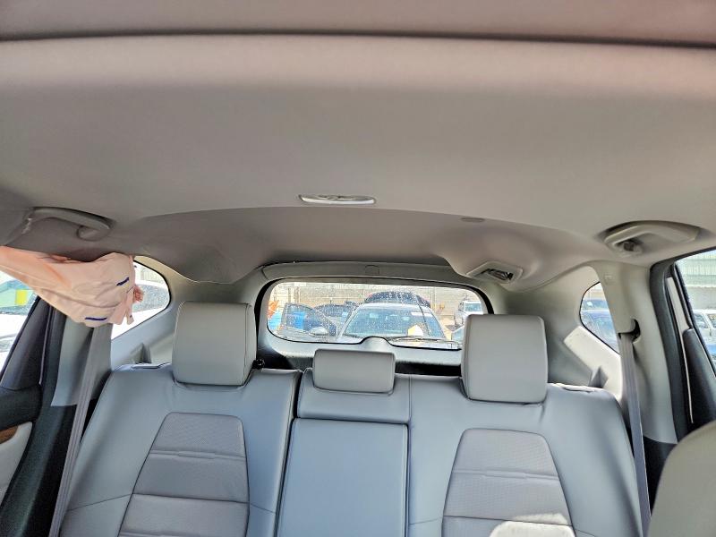 Photo 10 from auction – 2017 HONDA CR-V with VIN 7FARW1H83HE018581