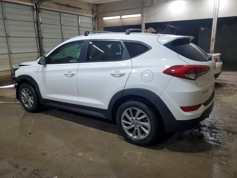 Photo 2 from auction – 2016 HYUNDAI TUCSON with VIN KM8J33A48GU194886