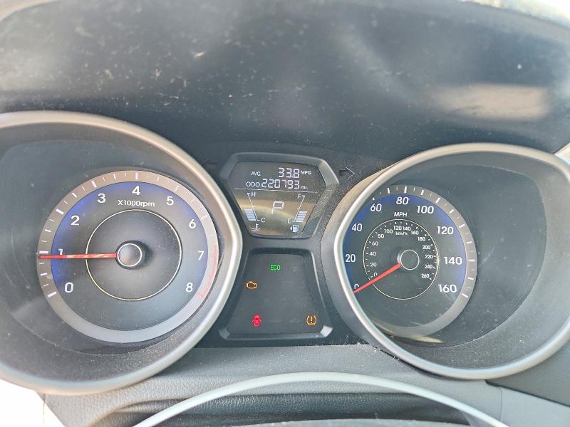 Photo 9 from auction – 2012 HYUNDAI ELANTRA with VIN KMHDH4AE6CU436193