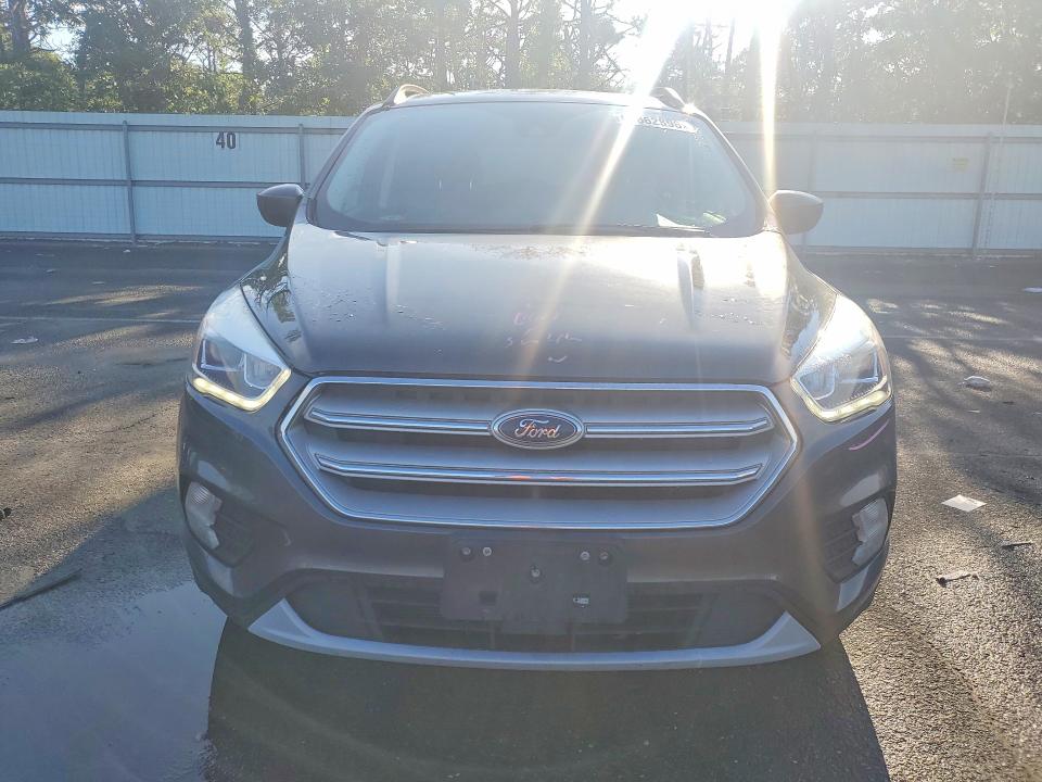 Photo 5 from auction – 2019 FORD ESCAPE with VIN 1FMCU9HD3KUA84321
